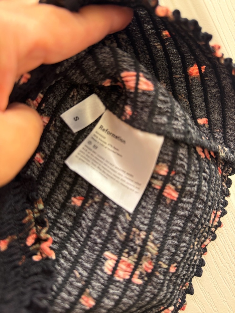 Reformation Black Floral Smocked Puff Sleeve Top - Picture 3 of 3